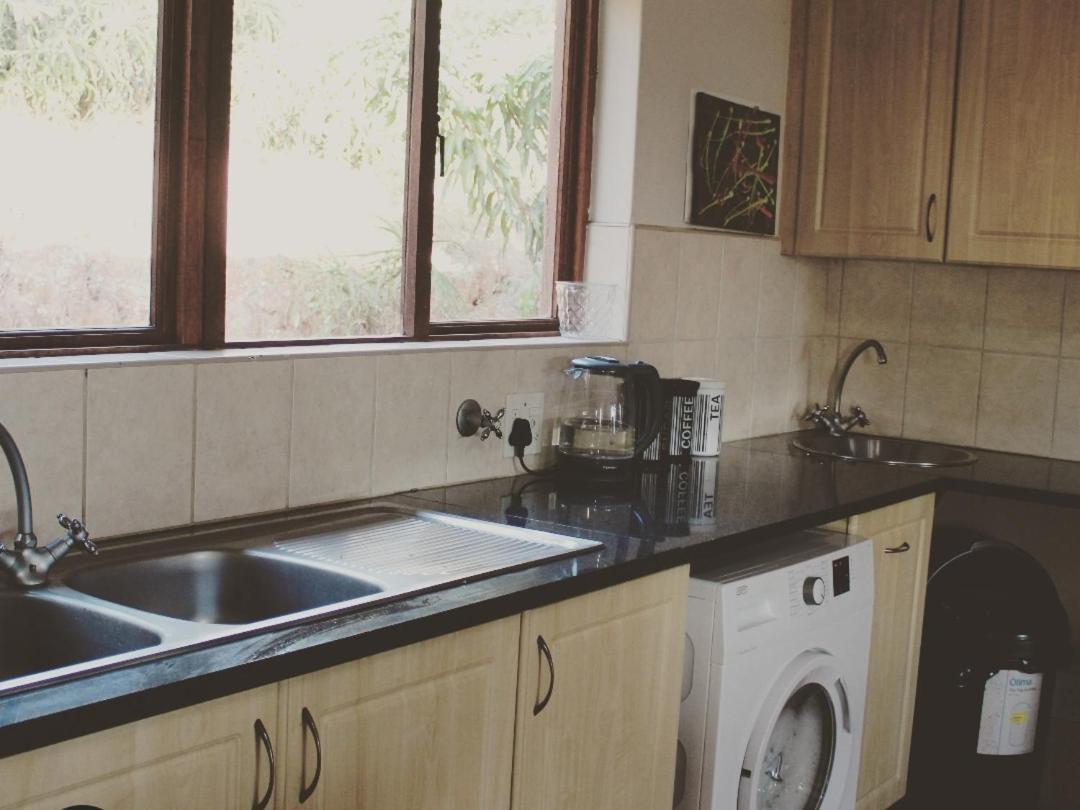Patogeng Self Catering - Da Gama Dam View Villa ไวท์ริเวอร์ ภายนอก รูปภาพ