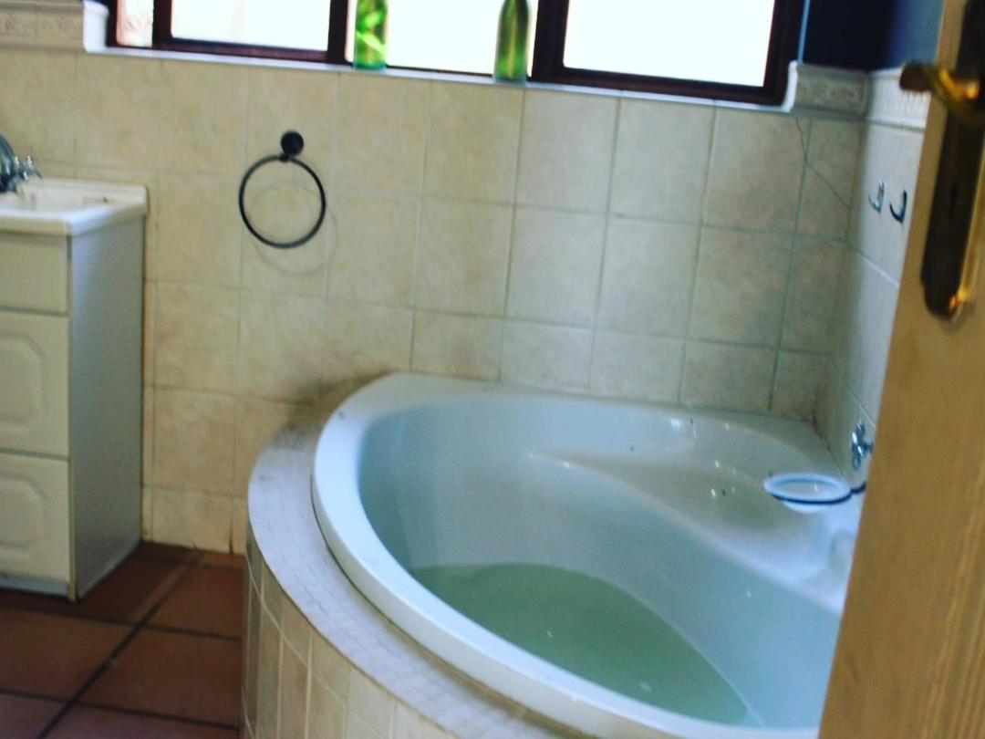 Patogeng Self Catering - Da Gama Dam View Villa ไวท์ริเวอร์ ภายนอก รูปภาพ